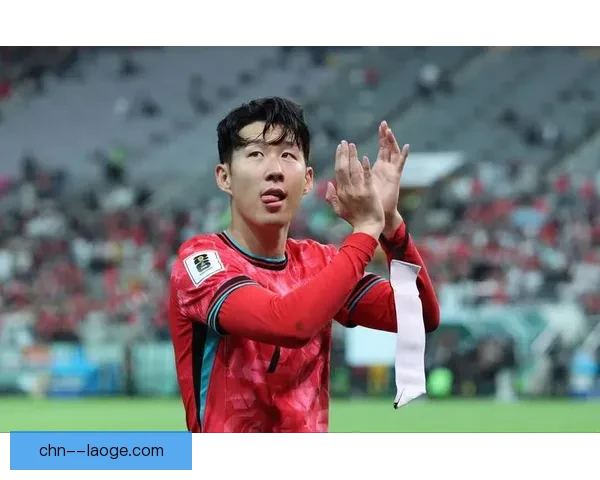 孙兴慜在韩国国家队训练营亲授年轻球员精准传中秘诀